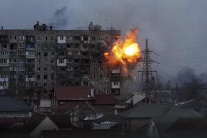 Bridlav: Ukrajina se bori sama, Zelenski frustriran što se NATO...
