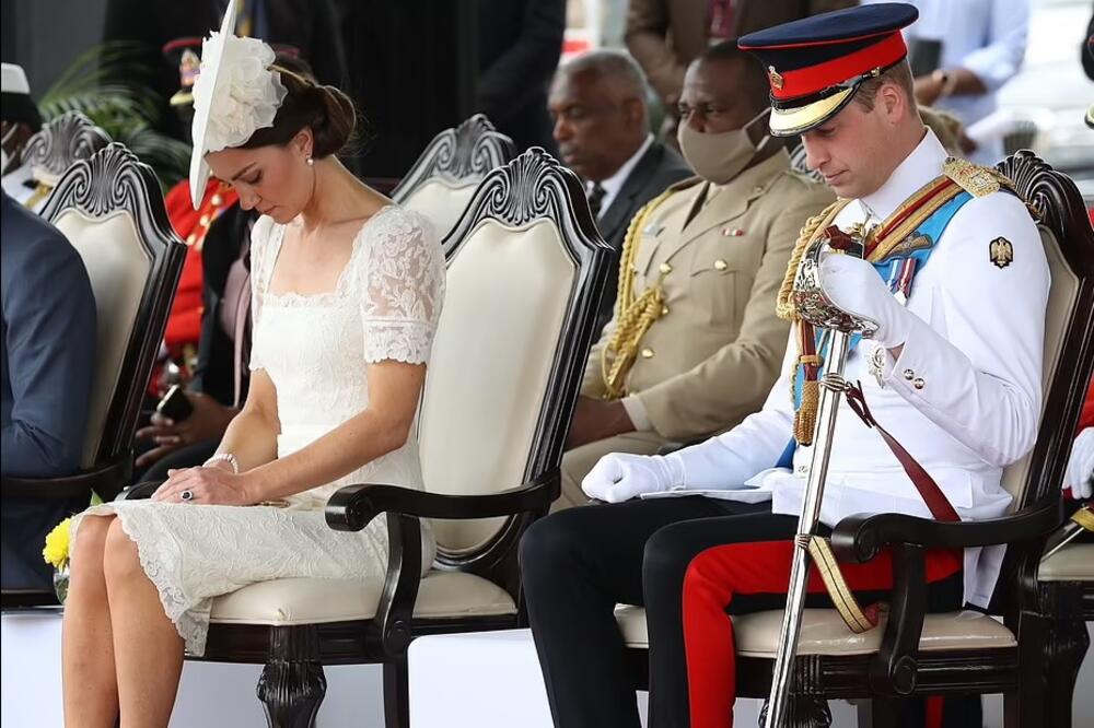 Vojvotkinja i vojvoda od Kembridža u Kingstonu, Foto: www.dailymail.co.uk