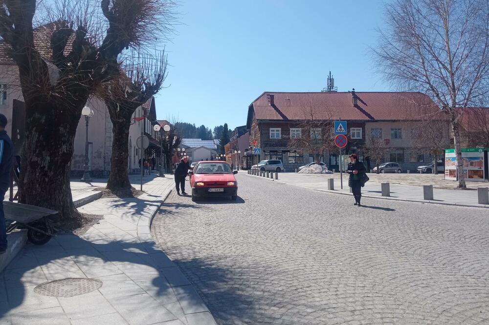 Ulica vojvode Mine u Kolašinu, Foto: Dragana Šćepanović