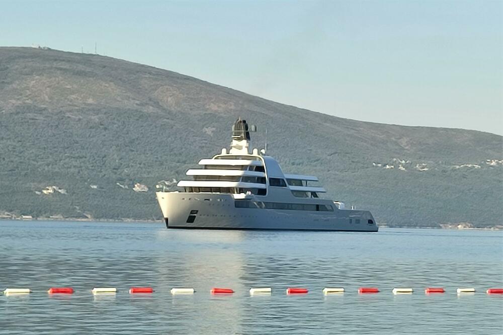 Solaris u Tivtu, Foto: Siniša Luković