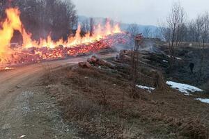 Požar u kolašinskom selu Žirci, vatra prijeti da ugrozi objekte