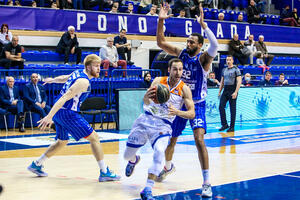 Mornar u 4. četvrtini vodio 17 razlike, pa umalo ispustio pobjedu:...