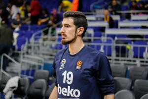 De Kolo tri sedmice van terena