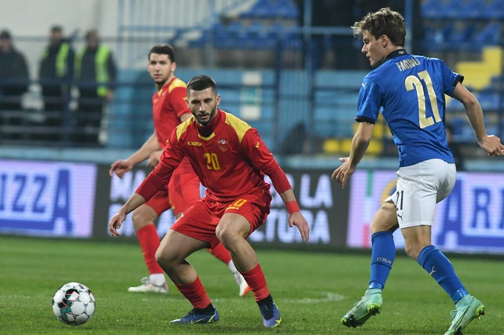 Divanović na meču mladih reprezentacija Crne Gore i Italije, Foto: FSCG