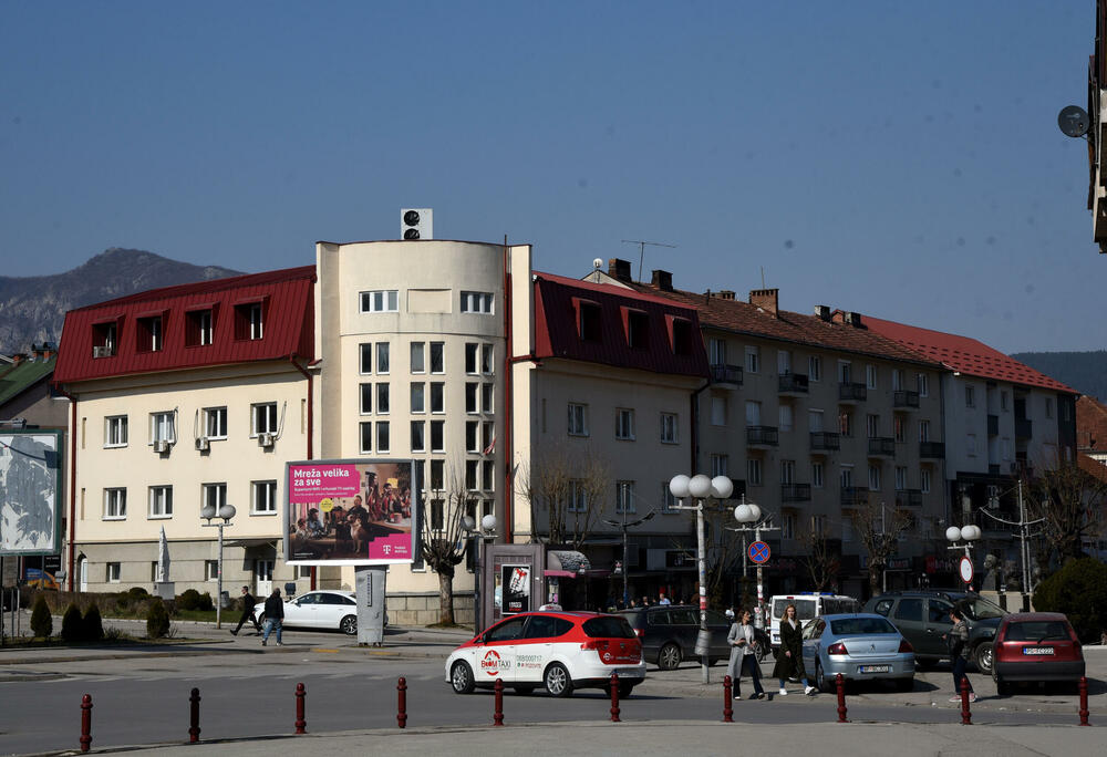 Berane: Policija pronašla oružje, municiju i tablete sa liste...