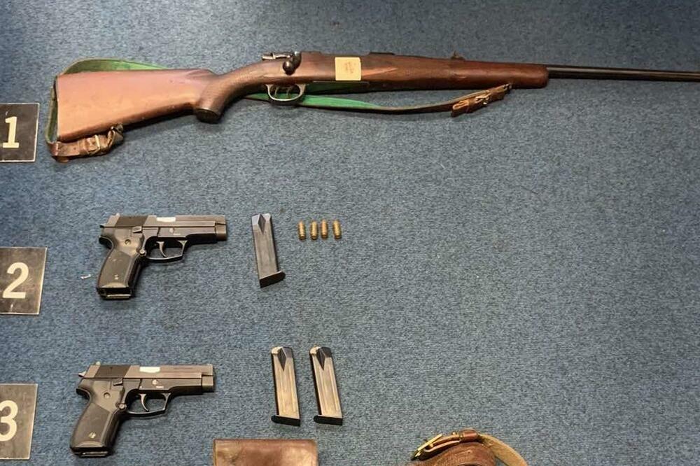 Švercovali više komada oružja (Ilustracija), Foto: Uprava policije