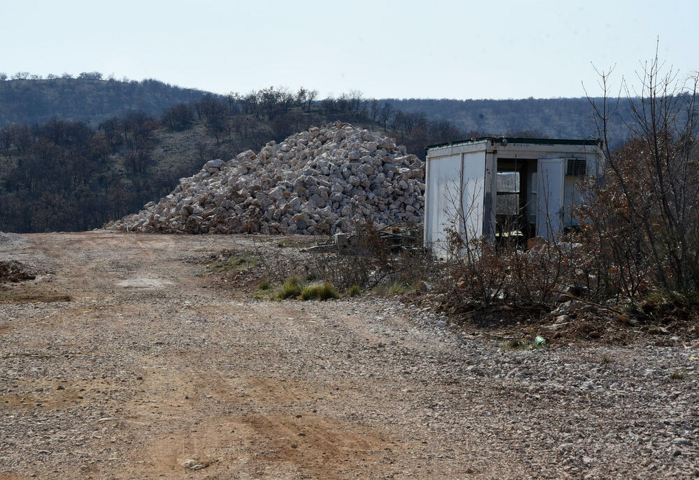 eksploatacija kamena Piperi, Piperi