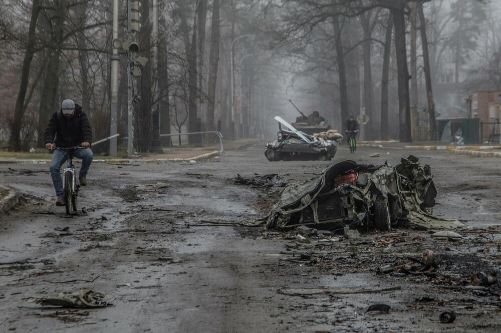 Detalj iz Buče, grada u okolini Kijeva koji su ukrajinske snage juče oslobodile, Foto: Reuters