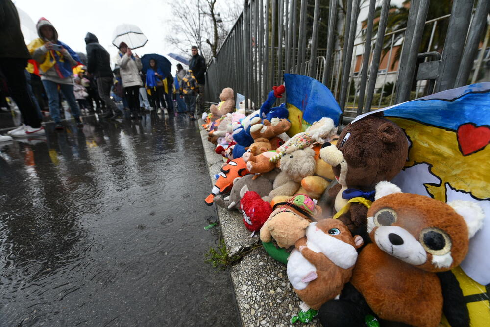 <p>"Treba da podsjećamo veću crnogorsku javnost o tome šta se dešava u Ukrajini, da skrećemo pažnju i zvaničnoj Crnoj Gori i Podgorici na sva dešavanja u Ukrajini, tj zločine koje čine Rusija", kazala je Fijalka</p>