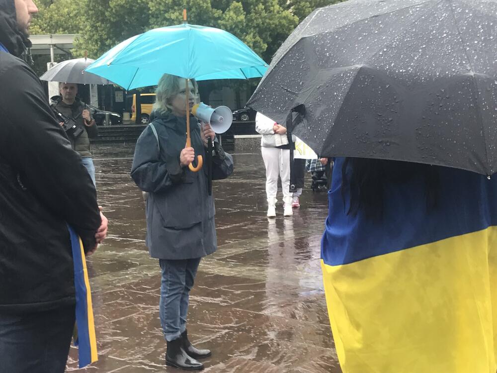 <p>"Treba da podsjećamo veću crnogorsku javnost o tome šta se dešava u Ukrajini, da skrećemo pažnju i zvaničnoj Crnoj Gori i Podgorici na sva dešavanja u Ukrajini, tj zločine koje čine Rusija", kazala je Fijalka</p>