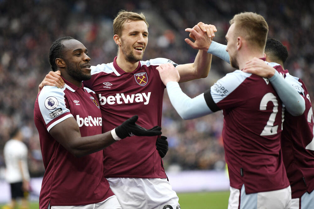 Slavlje igrača Vest Hema, Foto: Reuters