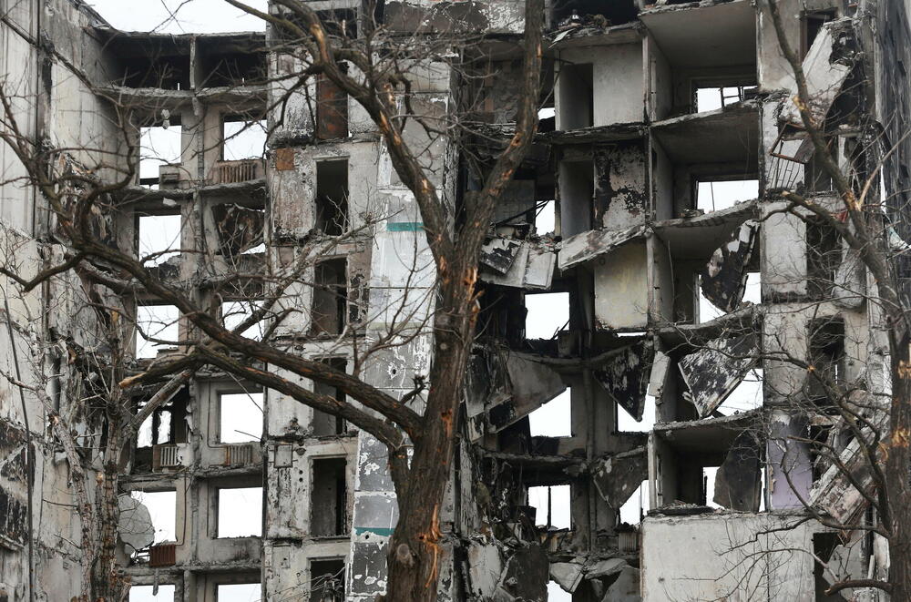 <p>Četrdeseti je dan ruske invazije na Ukrajinu. Bajden nazvao Putina raznim zločincem, rekao da će tražiti suđenje. Francuska se pridružila Njemačkoj i Litvaniji u protjerivanju ruskih diplomata, Moskva najavila recipročne mjere</p>