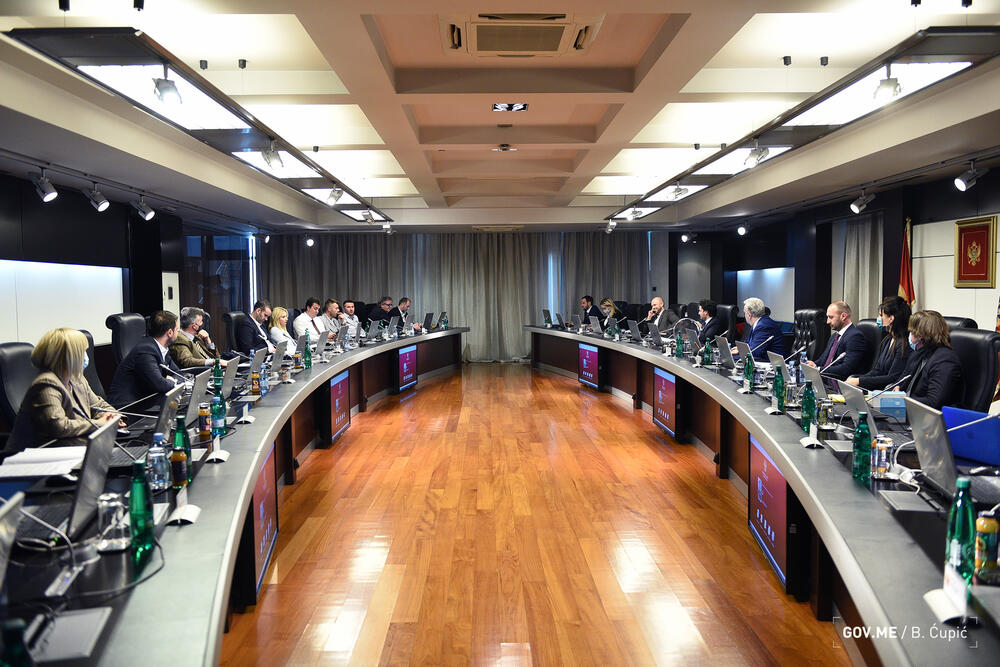 Prećutkivanje krupnih odluka: Sa ranije sjednice Vlade