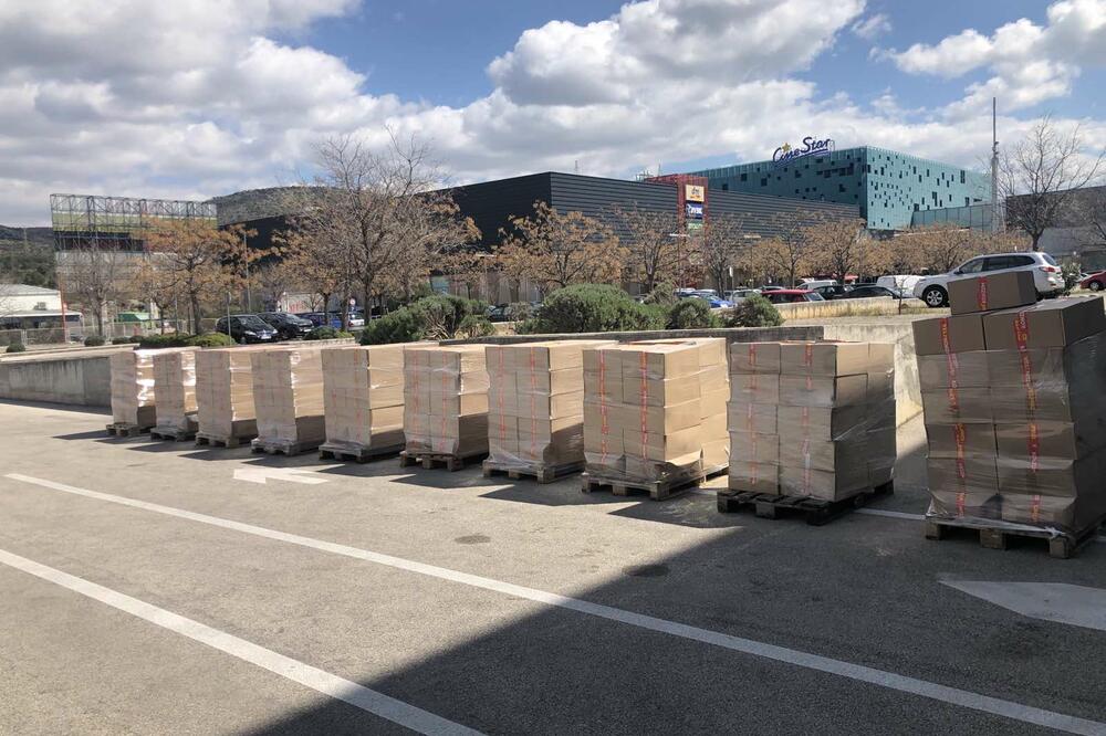 Pošiljka od 1.500 prehrambeno-higijenskih paketa, Foto: Privatna arhiva