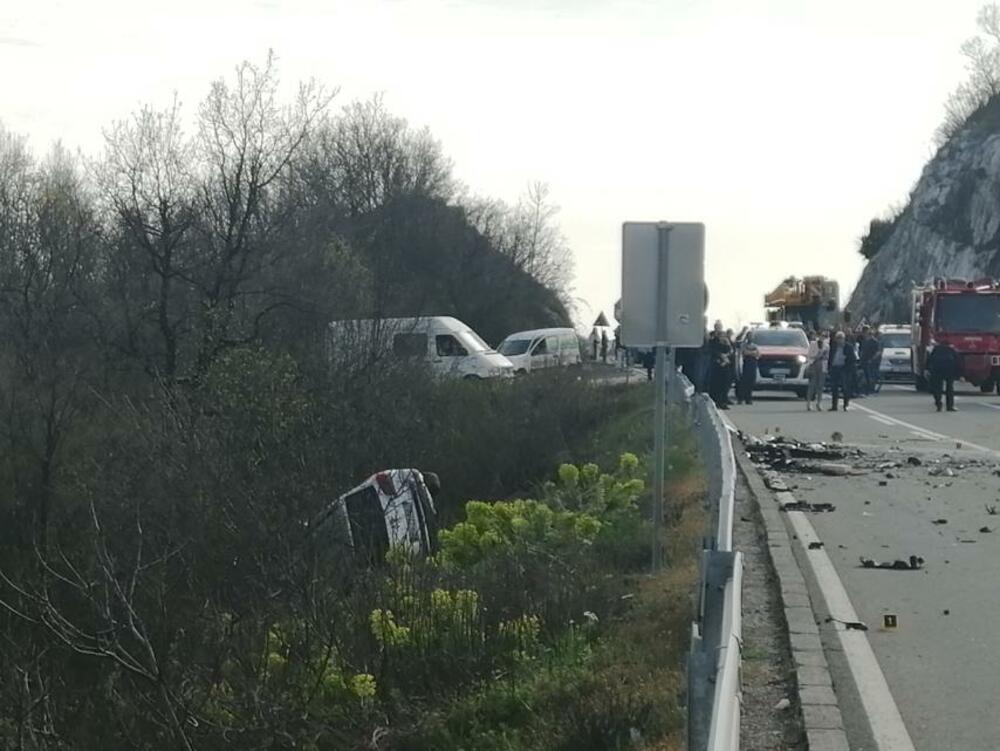 <p>Uviđaj je trajao satima</p>