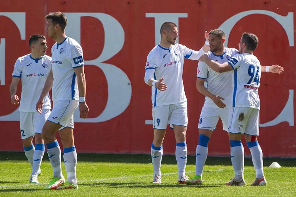 Fudbaleri Sutjeske na današnjem meču, Foto: Facebook.com/Telekom-1-CFL