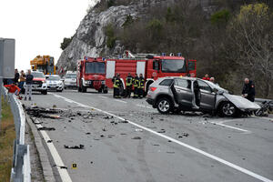 Udes na putu Podgorica-Cetinje: Poginule tri osobe