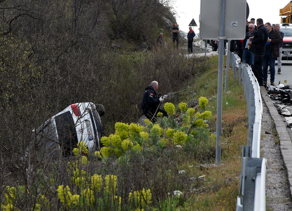 <p>Uviđaj je trajao satima</p>