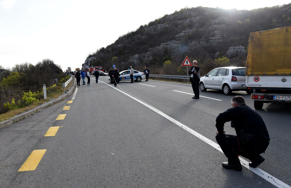 <p>Uviđaj je trajao satima</p>