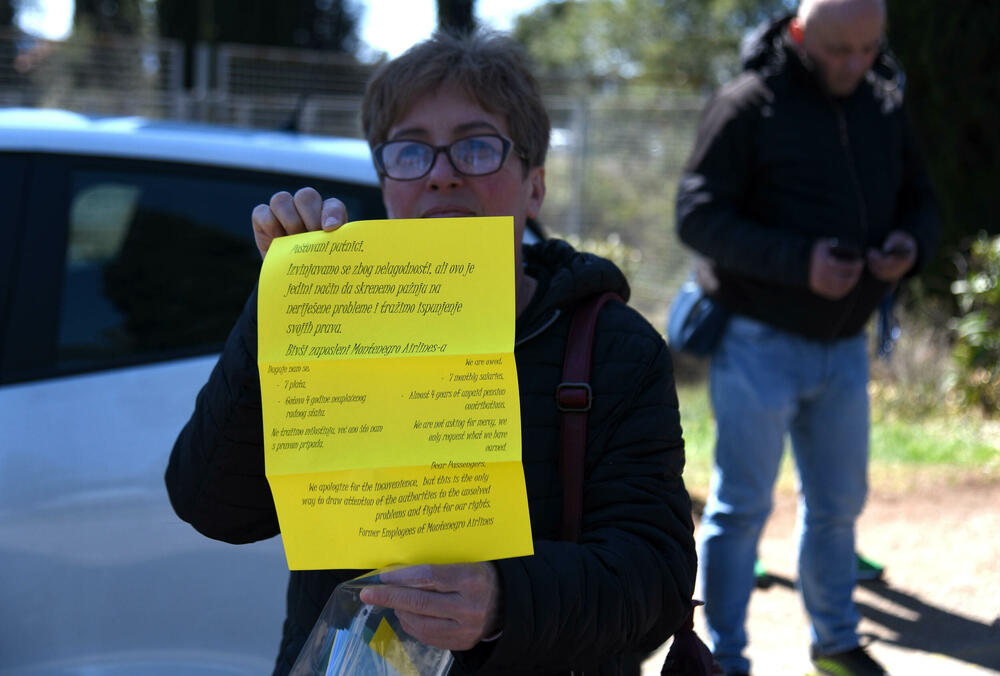 <p>"Prođe i godina, a od obećanja ništa", kazala je jedna od predstavnica radnika Dubravka Đurić</p>