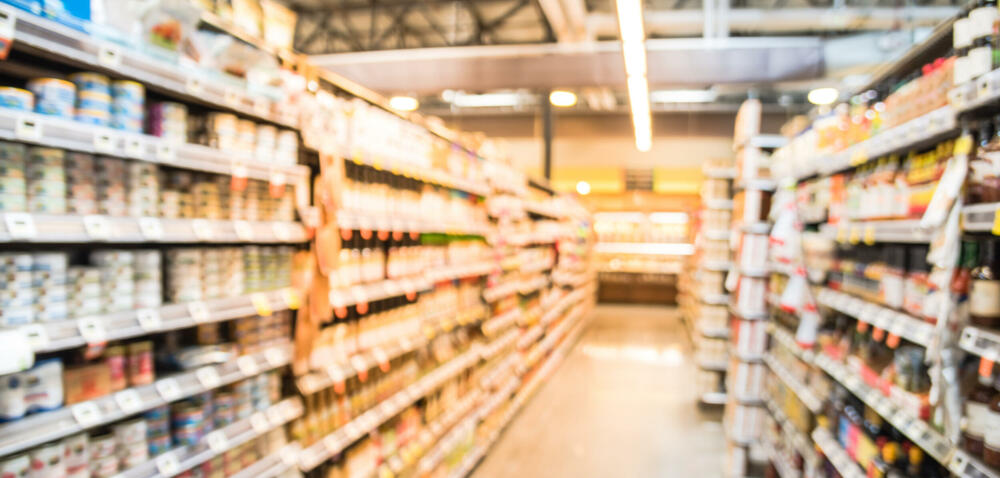 Vučić predstavio ekonomske mjere, ograničavanje trgovačkih marži...