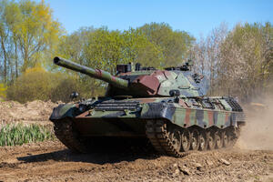 Njemačka, Danska i Holandija šalju Ukrajini najmanje 100 tenkova...