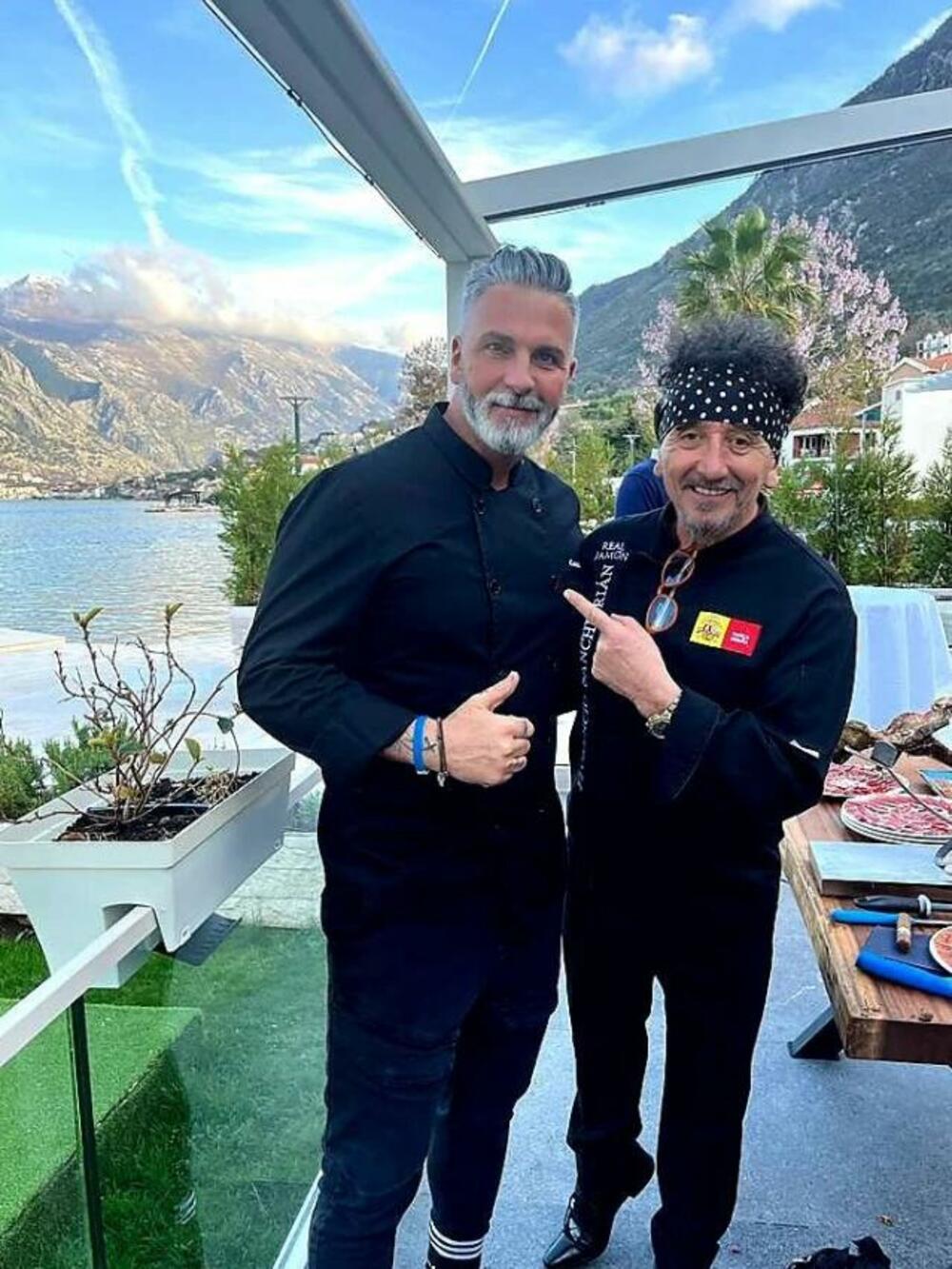 <p>Cio <em>fine dining experience</em> je naravno bio podvučen vatrenom i senzualnom koreografijom flamenco umjetnika grupe Flamenco Puro, gitariste Francisco Zambrana Torres, poznatijeg kao Paco de Amparo, kao i našeg muzičkog kolektiva Kino Kultura.</p>