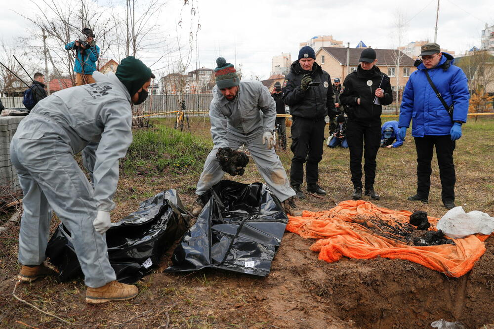 Forenzički istražitelj u Buči, Foto: Reuters