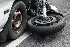 Udes u Budvi: Motociklista teže povrijeđen