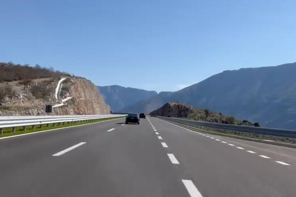 Foto: Twitter/Screenshot