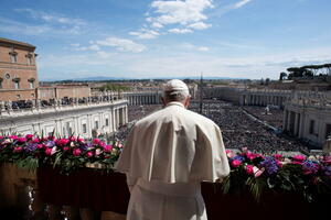 Papa u poruci za Uskrs: Lideri da čuju molbu naroda za mir