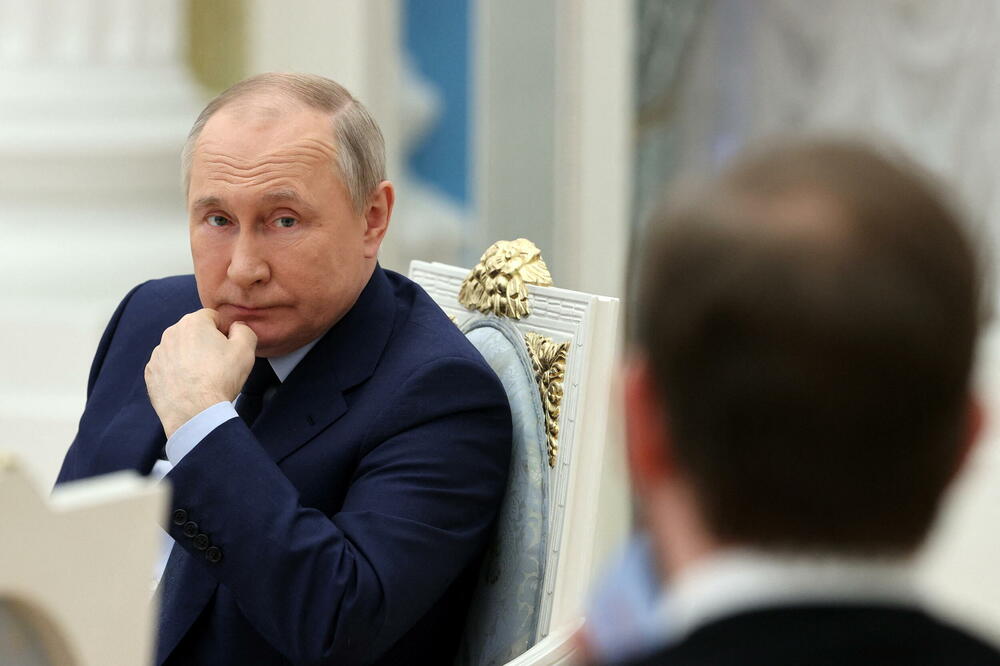 Putin juče u Kremlju, Foto: SPUTNIK