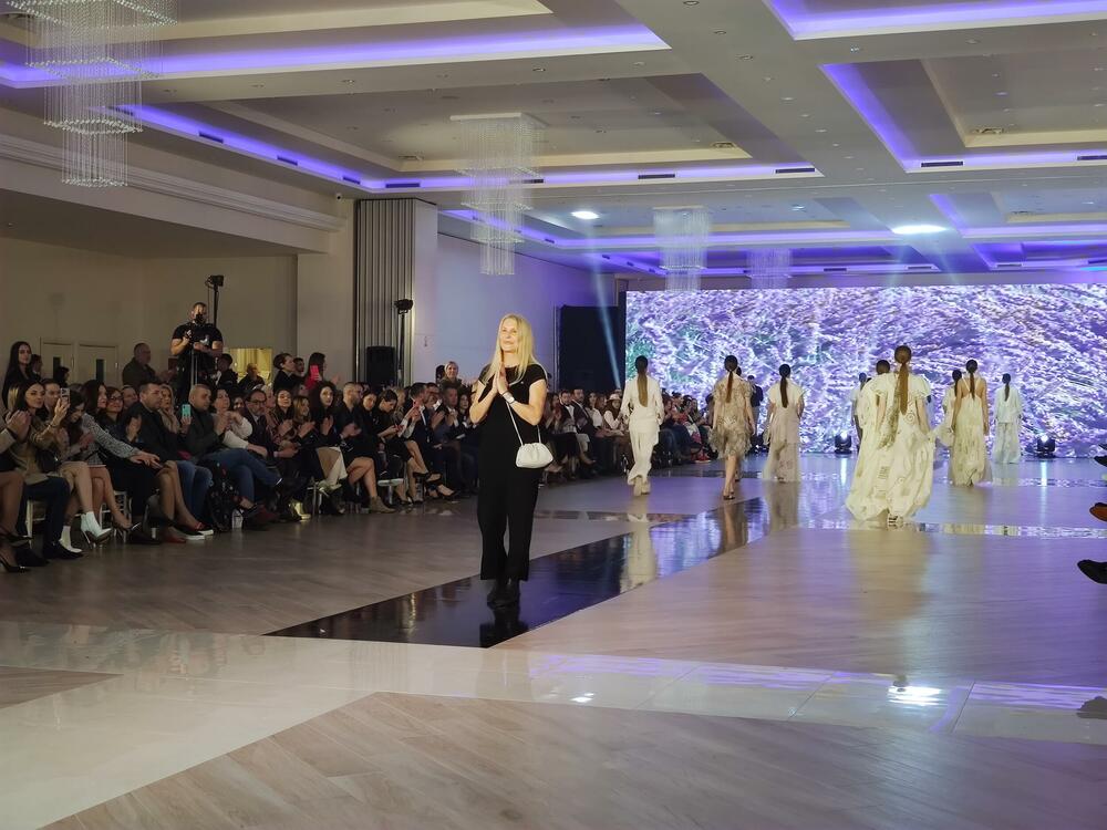 <p>U muzičkom dijelu publika je imala priliku da čuje Nenada Kneževića - Kneza</p>