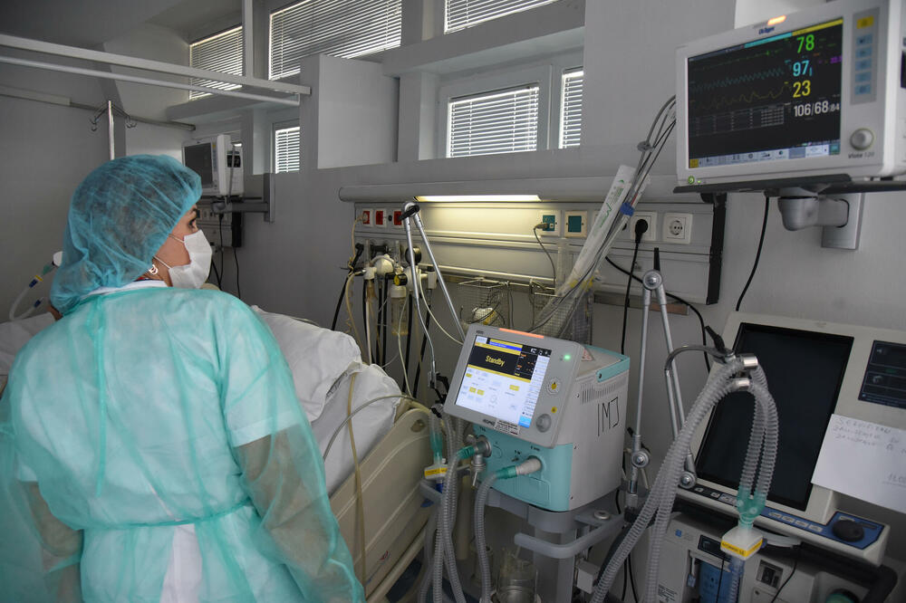 Respiratori bili tražena roba u vrijeme početka pandemije (ilustracija), Foto: Savo Prelević