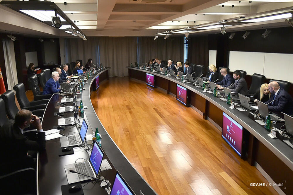 Sa ranije sjednice Vlade, Foto: Gov.me/Saša Matić