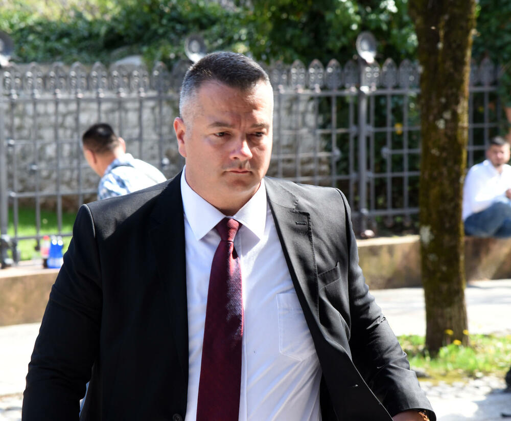 <p>Vlada premijera Dritana Abazovića imaće 18 ministarstava, četiri potpredsjednika/ce koji su ujedno i resorni ministri odnosno ministarke i dva ministra bez portfelja</p>