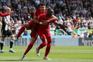 Liverpul ne prašta, nastavlja se trka za titulu