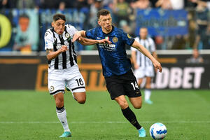 Šampion odbija da se preda: Inter pobjedom u Udinama ostao u igri...