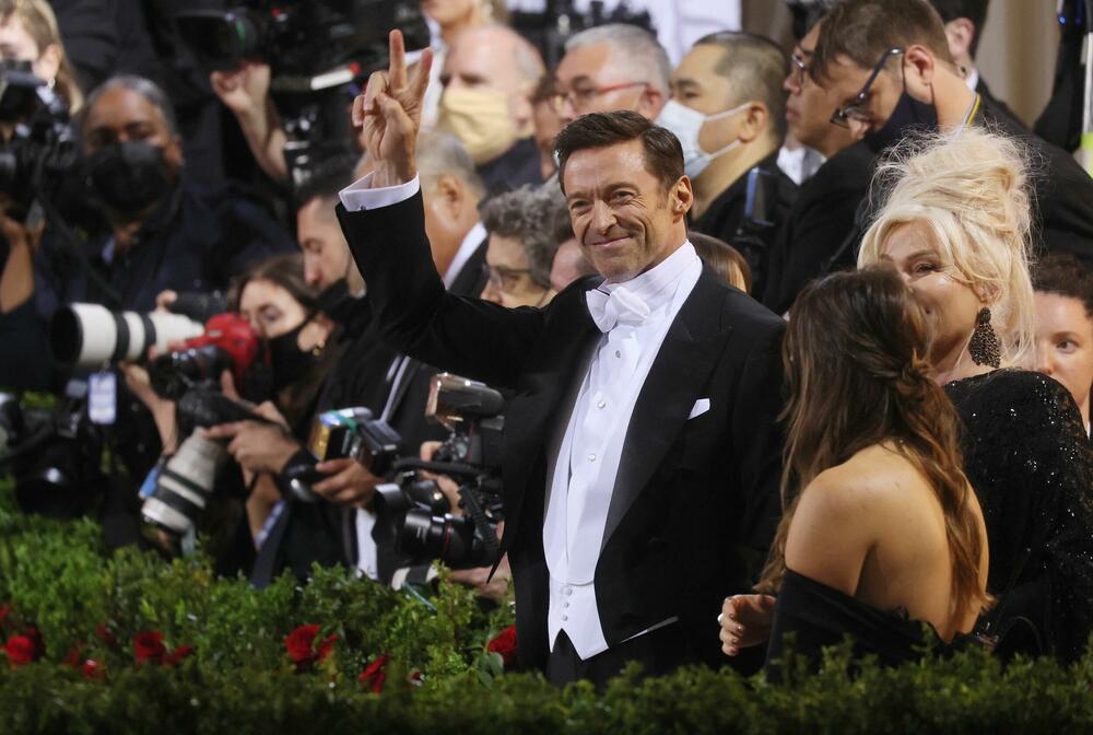 <p>Met Gala nosi epitet „najvećeg modnog izlaska” i dobrotvorna je akcija za prikupljanje sredstava za muzej umjetnosti "Metropoliten" u Njujorku. Događaj okuplja poznate iz svijeta šoubiznisa i mlade kreativne ljude.</p>