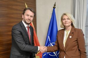 Injac predala dužnost novom ministru odbrane Konjeviću