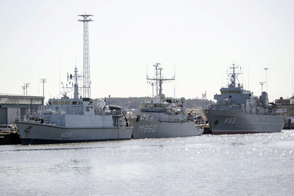 NATO ratni brodovi na obali Finske