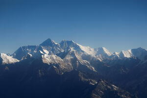 Kineska naučna ekspedicija osvojila vrh Mont Everesta
