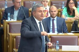 Radunović: Glas za Milatovića je glas za valorizaciju vaše borbe,...