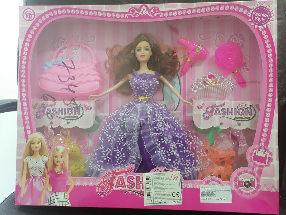 <p>"Na svjetskom tržištu, kako bi se što više zaradilo i igračaka proizvelo pribjegava se dodavanju takvih sredstava koji doprinose nebezdjednosti. Iako neko dođe u kontakt sa takvom vrstom igračke neće dobiti trovanje, ali kumulativni efekat, ako se dijete prve tri godine"</p>