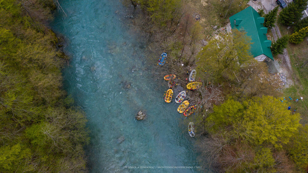 <p>"Na ovogodišnjoj regati učestvovalo je 75 raftera sa devet čamaca, a gotovo 30 odsto učesnika došlo je iz inostranstva"</p>