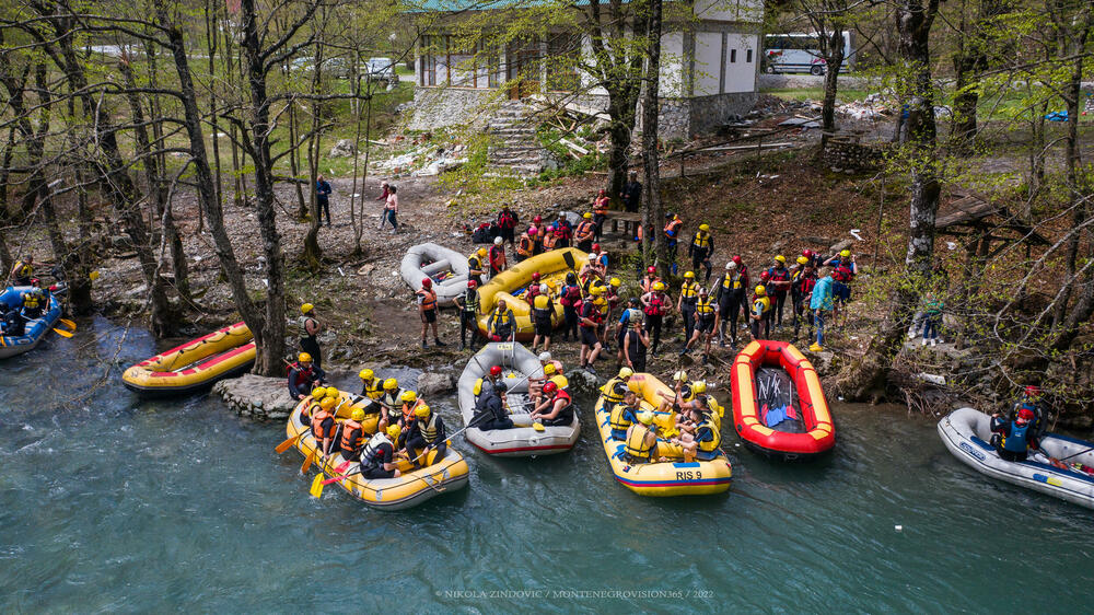 <p>"Na ovogodišnjoj regati učestvovalo je 75 raftera sa devet čamaca, a gotovo 30 odsto učesnika došlo je iz inostranstva"</p>
