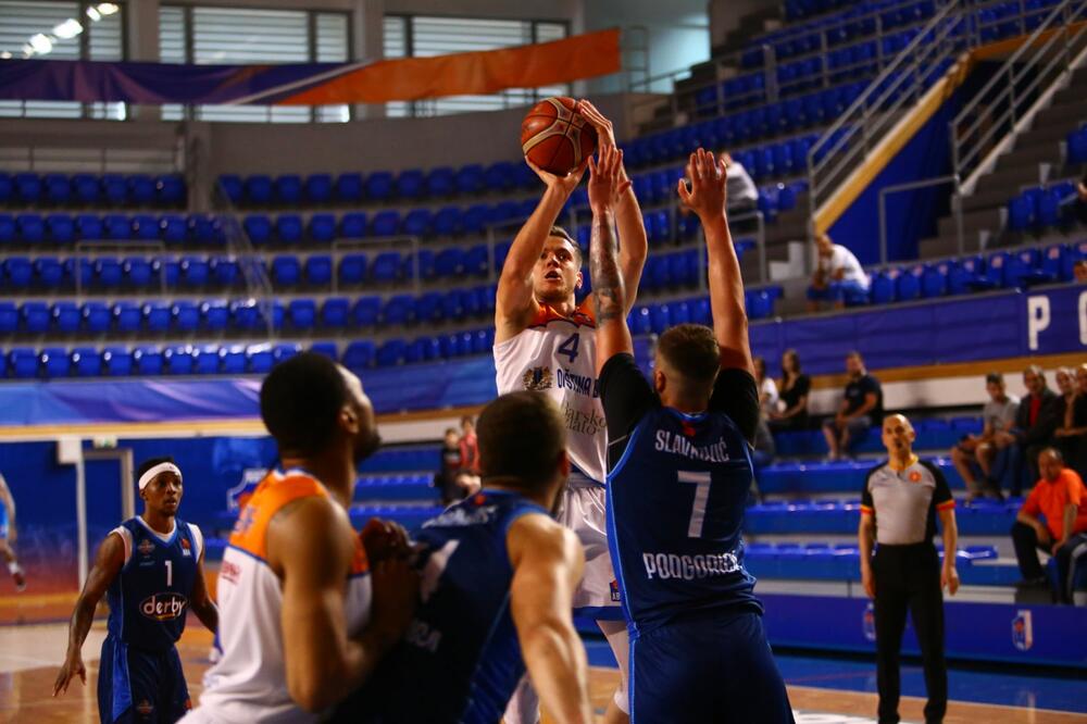 Strahinja Mićović na večerašnjem meču, Foto: KK Mornar/Media Pro