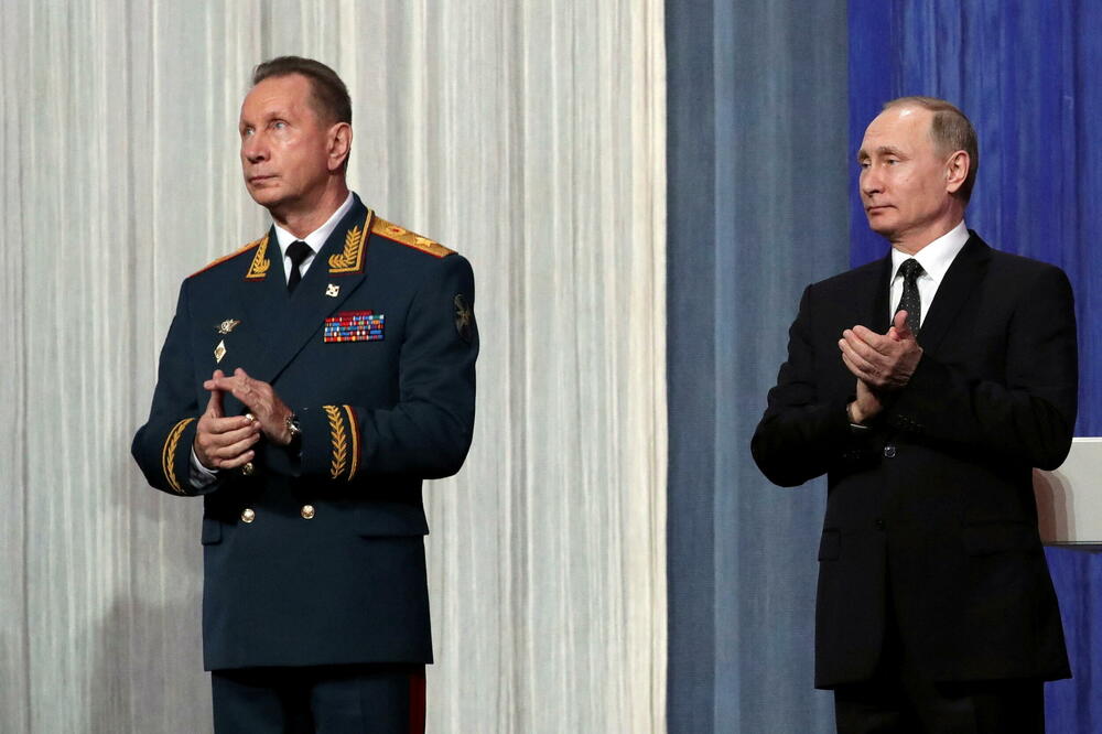Putin i šef Nacionalne garde Viktor Zolotov u Kremlju 2017., Foto: Reuters