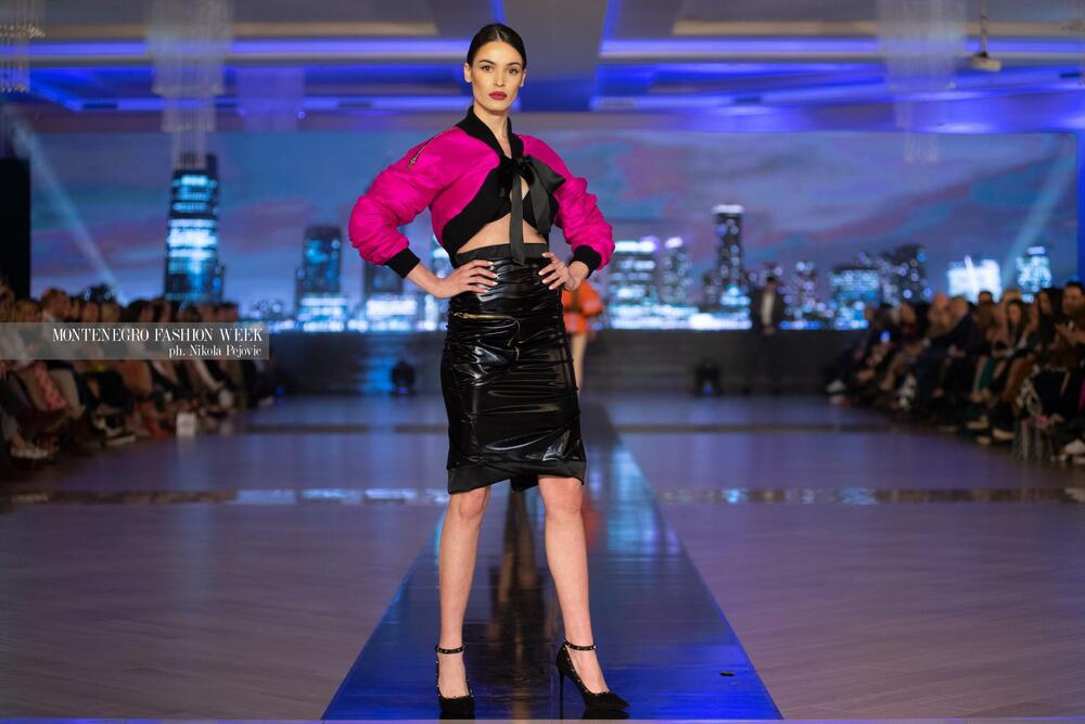 <p>Bata Spasojević predstavio dio nove kolekcije za proljeće/ljeto na crnogorskoj Nedjelji mode</p>