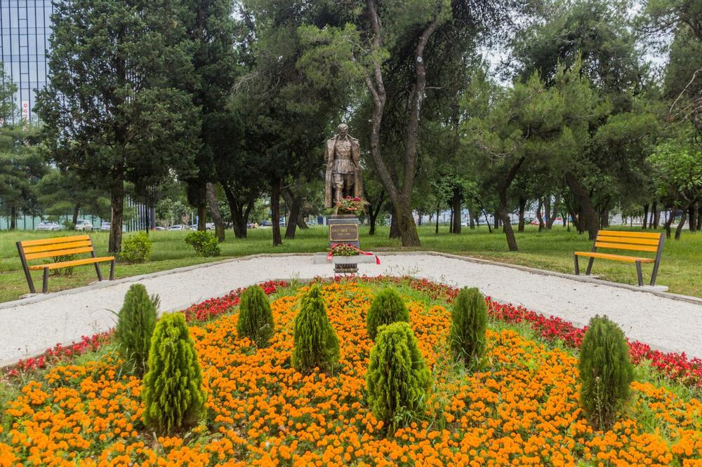 Spomenik Titu u Podgorici, nekadašnjem Titogradu, Foto: Shutterstock